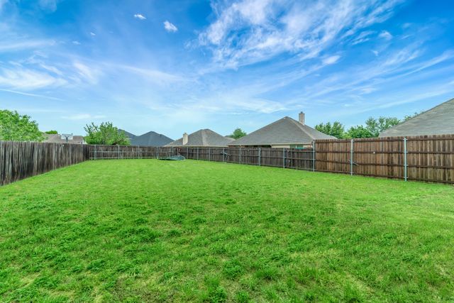 2312 Tawny Owl Road, Grand Prairie, TX 75052