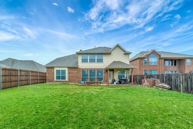 2312 Tawny Owl Road, Grand Prairie, TX 75052