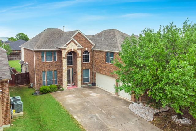 2312 Tawny Owl Road, Grand Prairie, TX 75052
