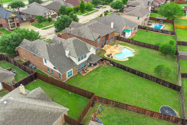 2312 Tawny Owl Road, Grand Prairie, TX 75052