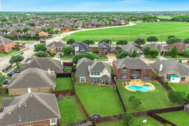 2312 Tawny Owl Road, Grand Prairie, TX 75052