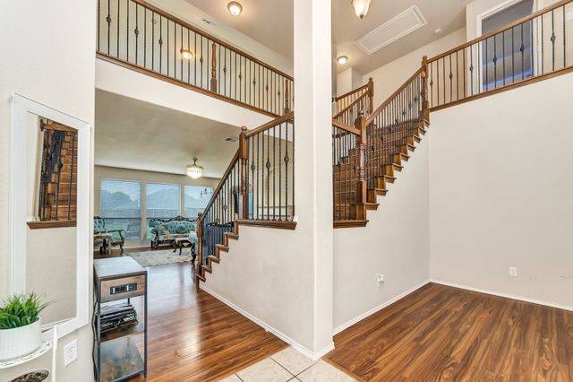 2312 Tawny Owl Road, Grand Prairie, TX 75052