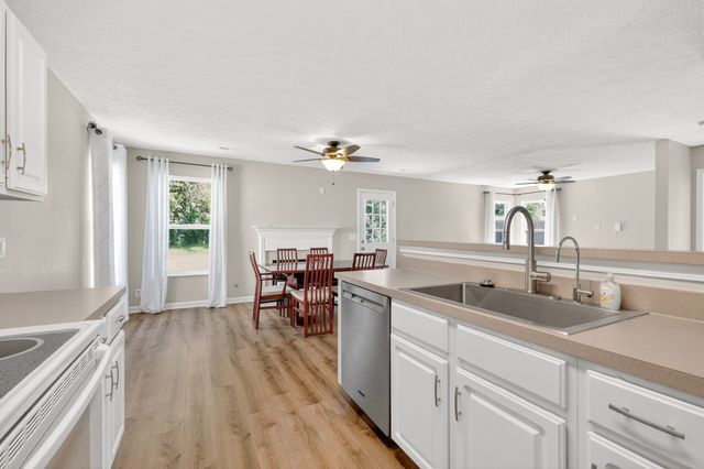 3013 Remington Park Ln, Hermitage, TN 37076