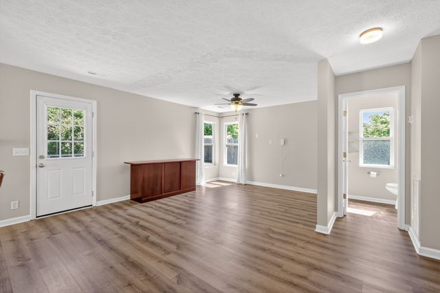 3013 Remington Park Ln, Hermitage, TN 37076