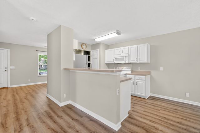 3013 Remington Park Ln, Hermitage, TN 37076