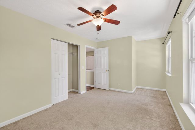 3013 Remington Park Ln, Hermitage, TN 37076