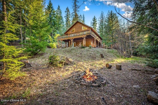 1147 Wooded Acres DR, Sagle, ID 83860