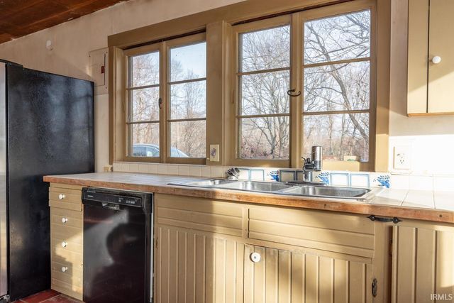 2176 W State Road 45, Solsberry, IN 47459