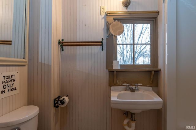 2176 W State Road 45, Solsberry, IN 47459