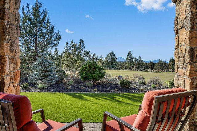 22887 Ghost Tree Lane, Bend, OR 97701
