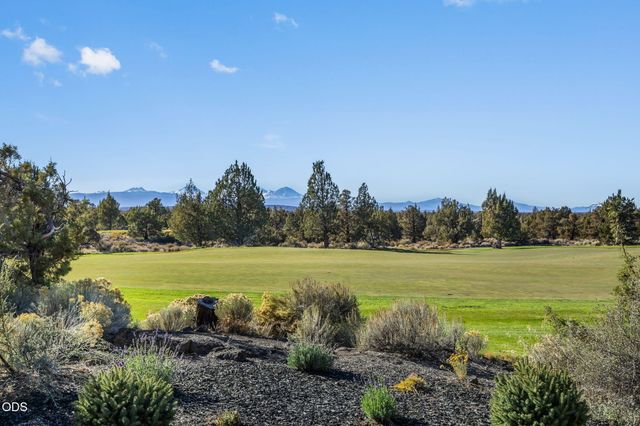 22887 Ghost Tree Lane, Bend, OR 97701