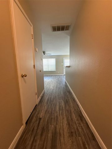 203 Marvin CV, Hutto, TX 78634