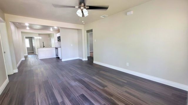 4205 5th Avenue, Fort Worth, TX 76115