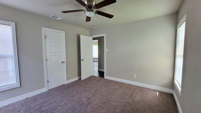 4205 5th Avenue, Fort Worth, TX 76115