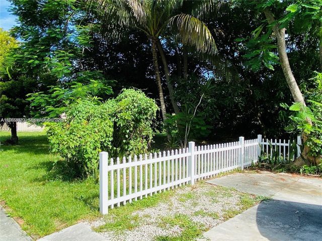 1309 N 24th Avenue, Hollywood, FL 33020