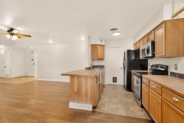 6500 Martin Court NE, Albuquerque, NM 87109