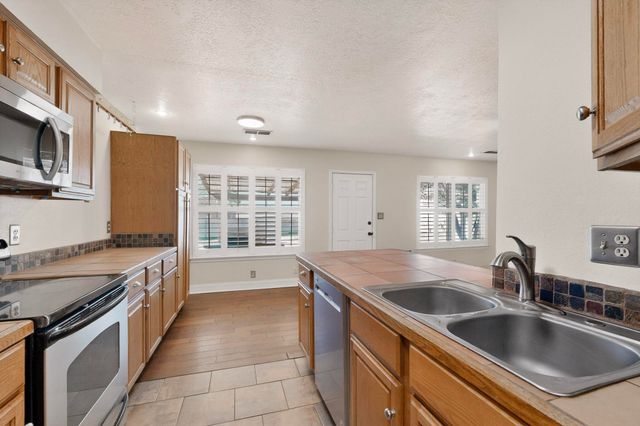 6500 Martin Court NE, Albuquerque, NM 87109