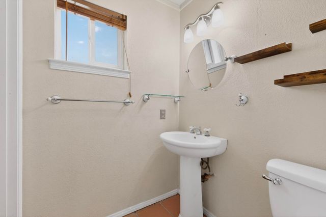 6500 Martin Court NE, Albuquerque, NM 87109