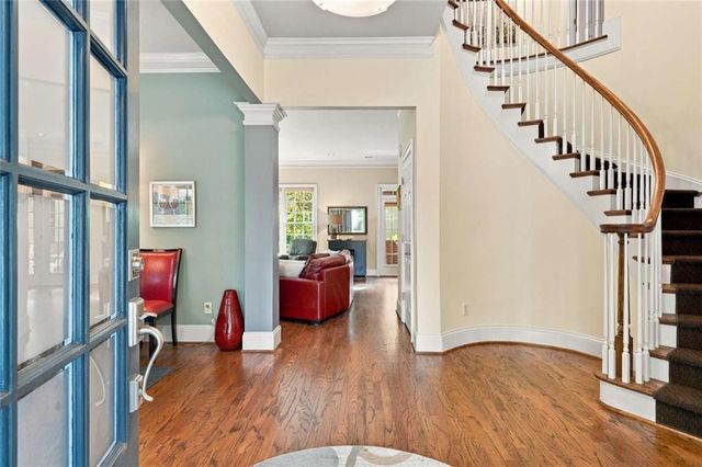 510 Wembley Circle, Sandy Springs, GA 30328