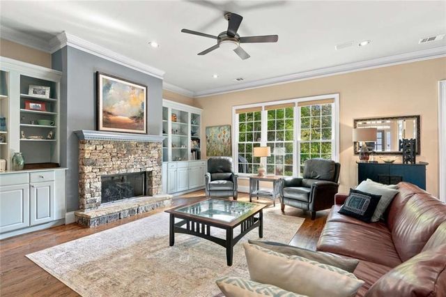 510 Wembley Circle, Sandy Springs, GA 30328