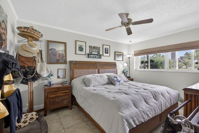 2651 Boundbrook Boulevard, West Palm Beach, FL 33406