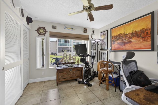 2651 Boundbrook Boulevard, West Palm Beach, FL 33406
