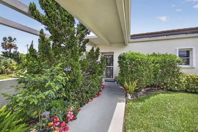 2651 Boundbrook Boulevard, West Palm Beach, FL 33406