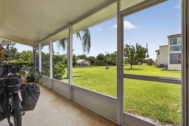 2651 Boundbrook Boulevard, West Palm Beach, FL 33406