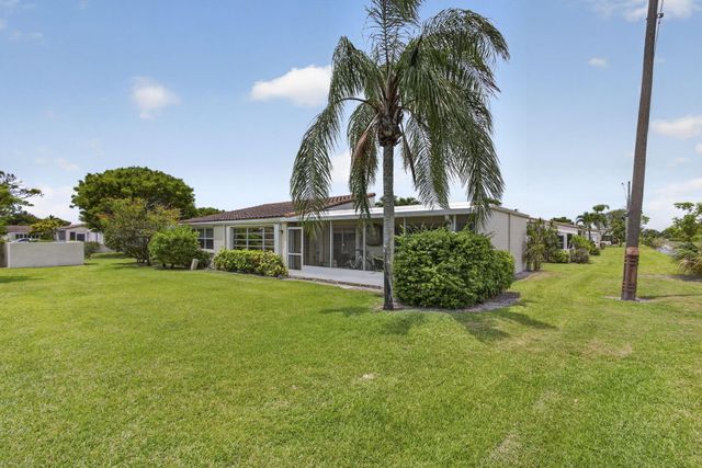 2651 Boundbrook Boulevard, West Palm Beach, FL 33406