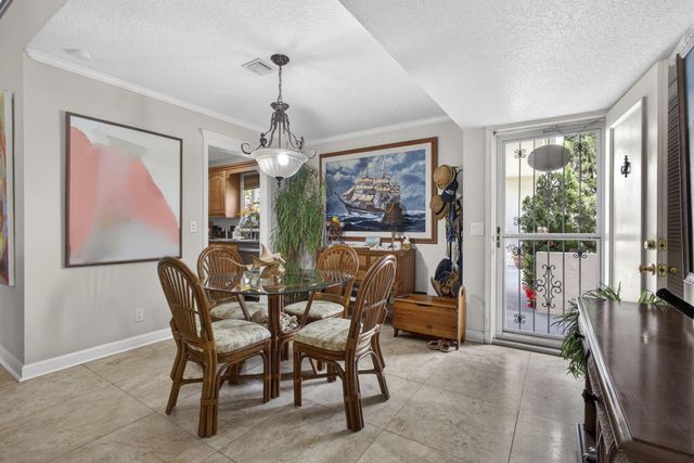 2651 Boundbrook Boulevard, West Palm Beach, FL 33406