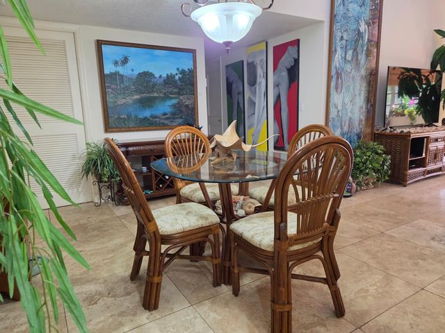 2651 Boundbrook Boulevard, West Palm Beach, FL 33406