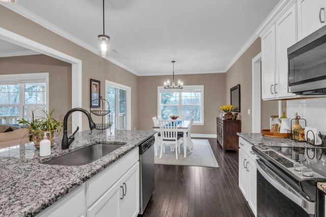 56 Winchester Drive, Rossville, GA 30741