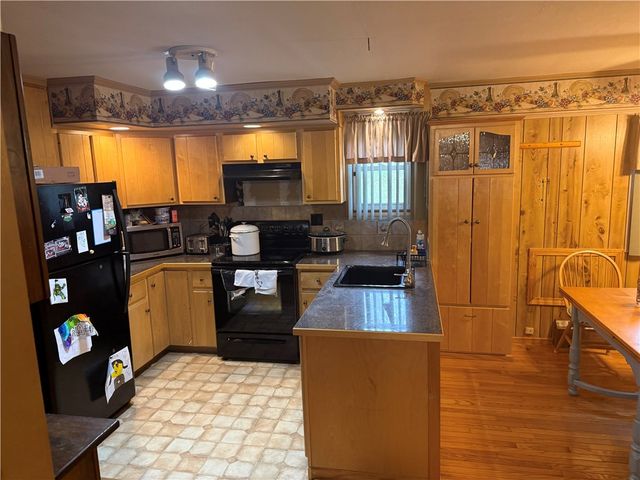 66 Cooper Hill Road, Burrillville, RI 02839