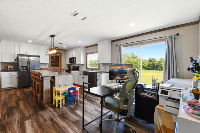 7601 Avenue P, Santa Fe, TX 77510