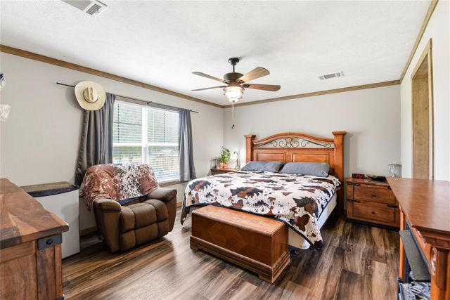 7601 Avenue P, Santa Fe, TX 77510