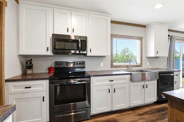 7601 Avenue P, Santa Fe, TX 77510