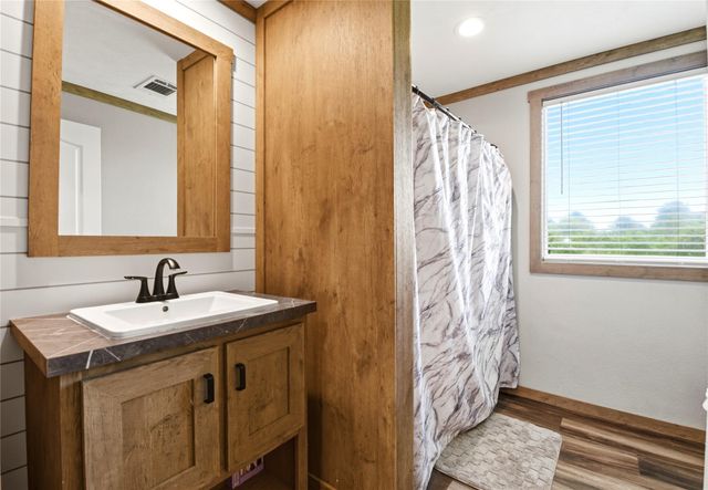 7601 Avenue P, Santa Fe, TX 77510