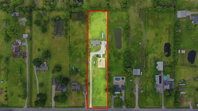 7601 Avenue P, Santa Fe, TX 77510