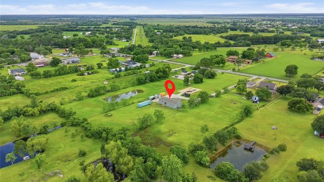 7601 Avenue P, Santa Fe, TX 77510