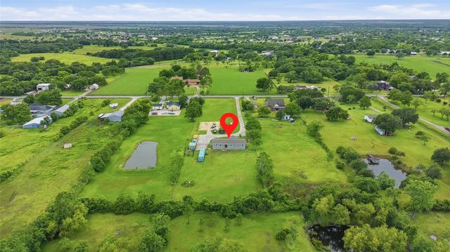 7601 Avenue P, Santa Fe, TX 77510