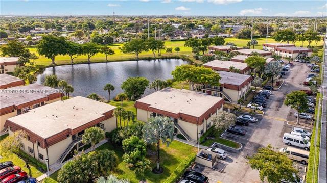 561 NW 100th Pl 201, Pembroke Pines, FL 33024