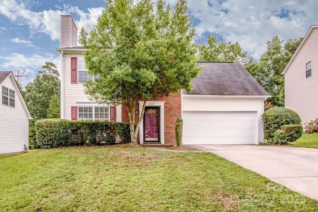 12319 Dixie Ann Drive, Charlotte, NC 28262