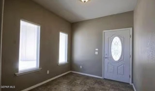 545 GREEN VILLAGE Court B, El Paso, TX 79912