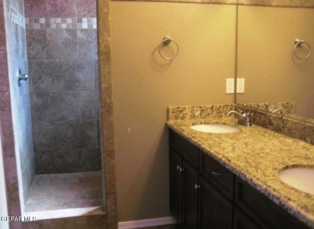 545 GREEN VILLAGE Court B, El Paso, TX 79912