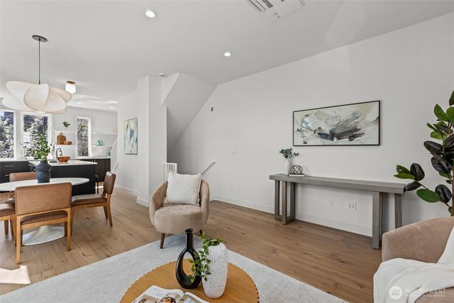 2218 A NW 62nd Street, Seattle, WA 98107
