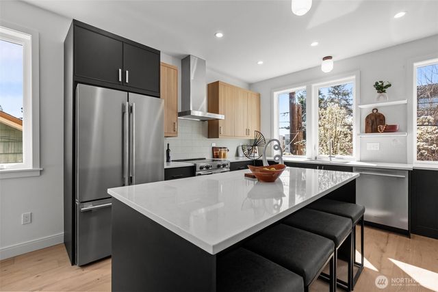 2218 A NW 62nd Street, Seattle, WA 98107