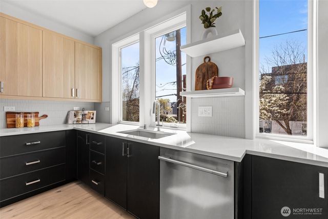 2218 A NW 62nd Street, Seattle, WA 98107