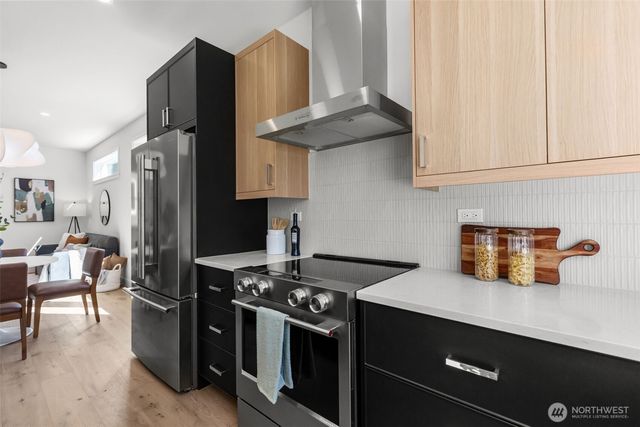 2218 A NW 62nd Street, Seattle, WA 98107