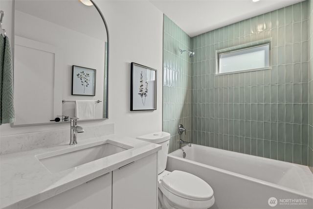 2218 A NW 62nd Street, Seattle, WA 98107