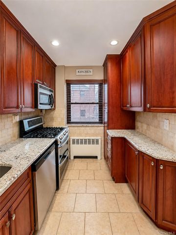 155-29 81st Street 1, Howard Beach, NY 11414